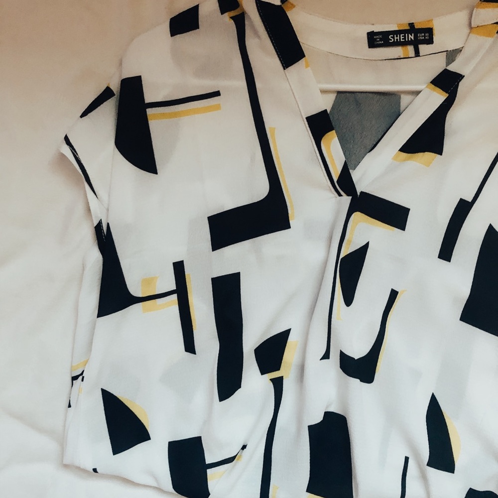 GEOMETRIC BLOUSE • SHEIN